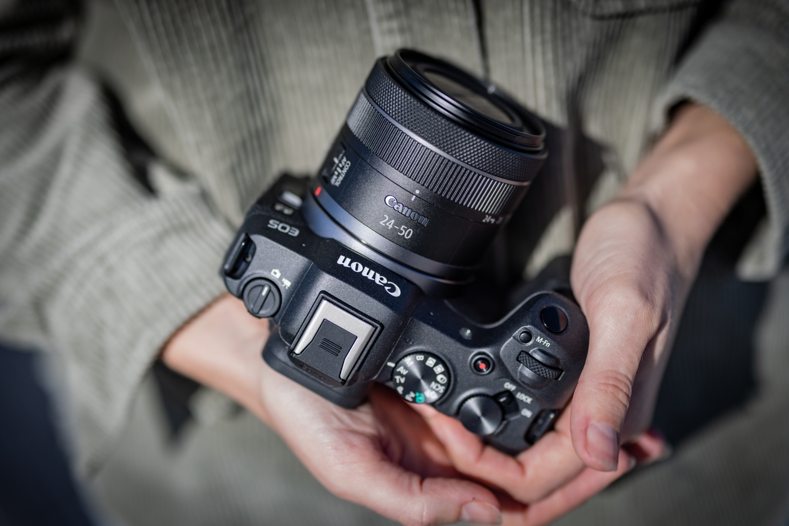 CANON EOS R8 + RF 24-50/4,5-6,3 IS STM